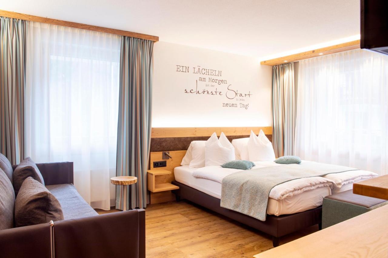 Hemizeus & Iremia Hotel